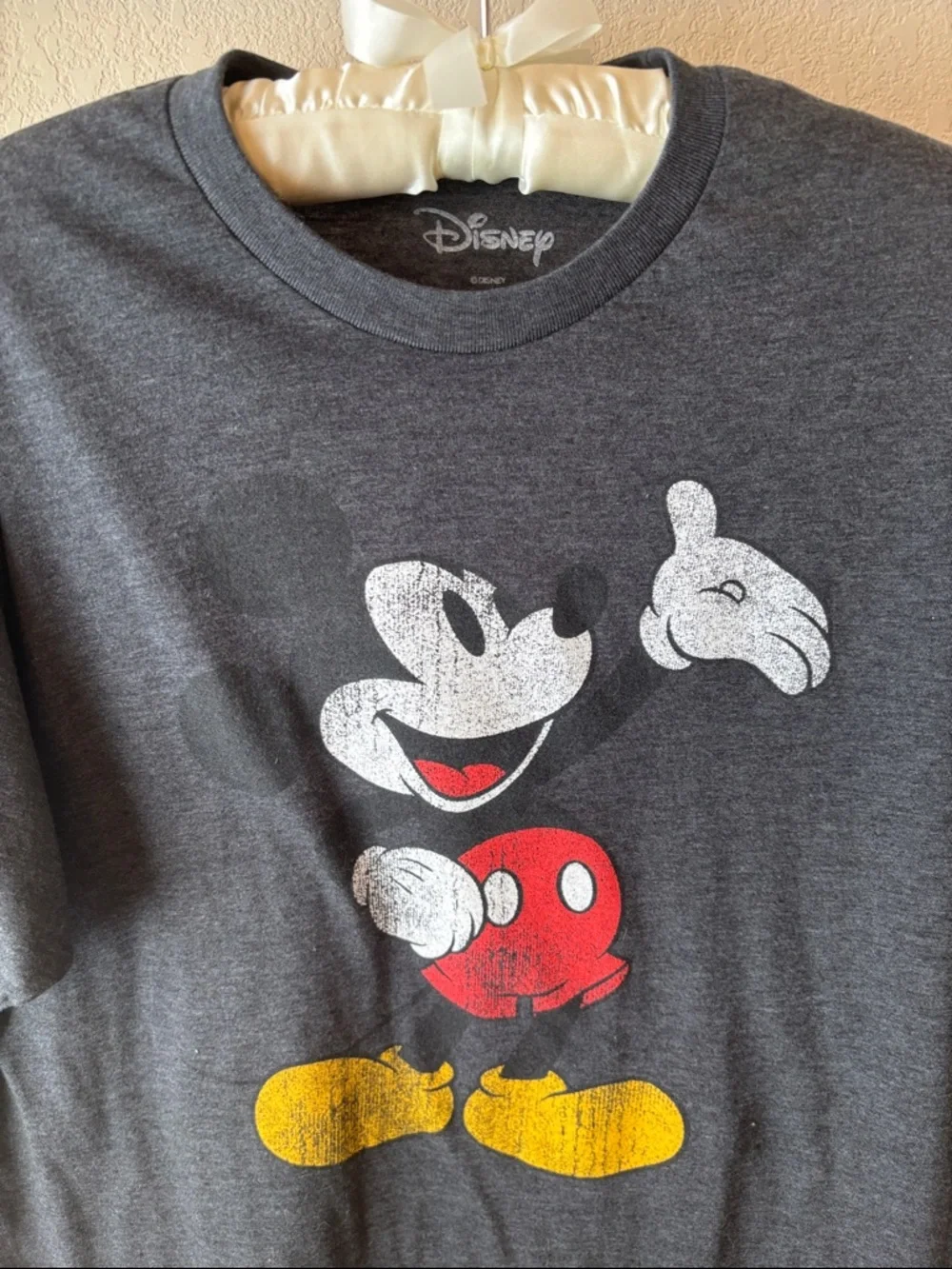 Disney Mickey Mouse Graphic Tee Shirt Short Sleeves Dark Gray Size Large - Picture 2 of 7
